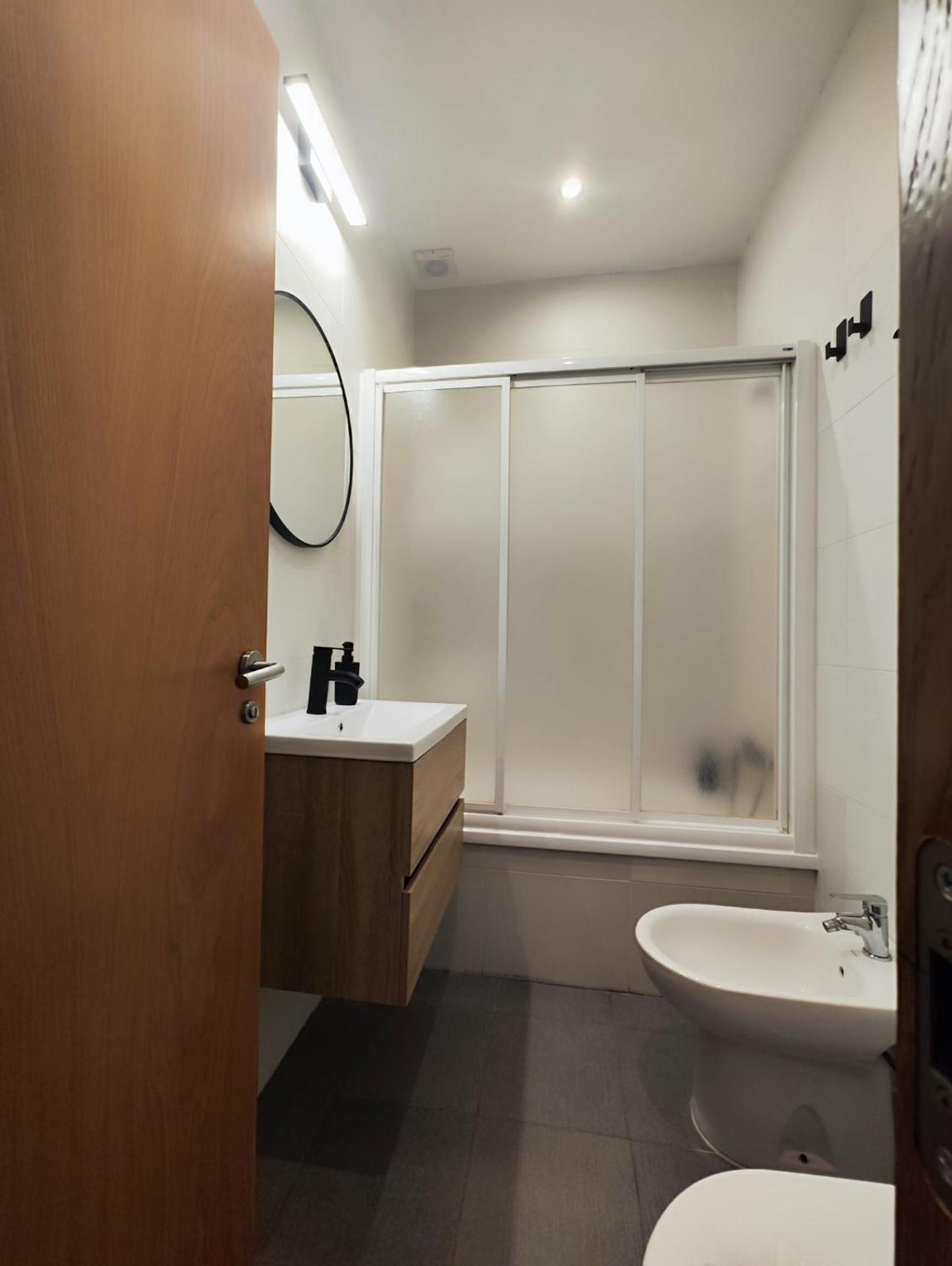Suite Del Mercado Little Apartments Кадис Екстериор снимка